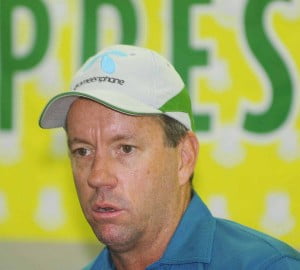 Law says “no” to Pakistan coaching