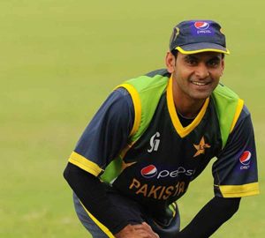 Who mishandled Hafeez’s injury