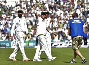 Shah stars as Pakistan beat England to draw series