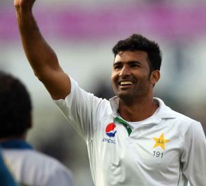 Pebble-throwing Sohail shines on Test return