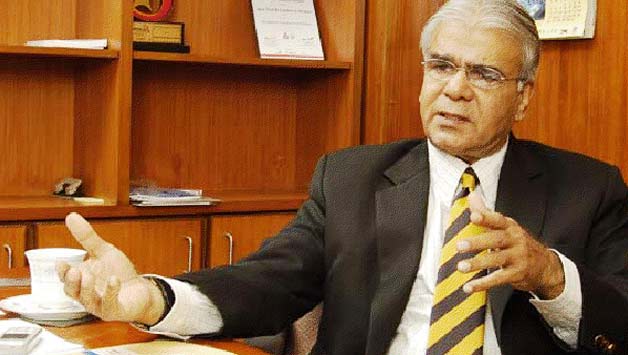 Chishty Mujahid completes half a century of broadcasting and telecasting cricket commentary