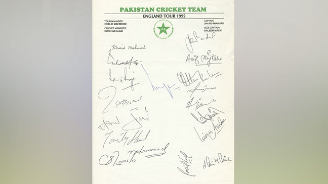 autograph collecting