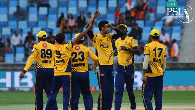 Umaid and Ibtisam rock Peshawar Zalmi