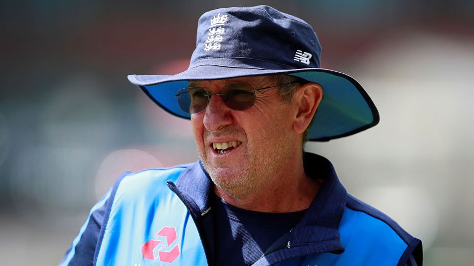 Bayliss backs Farbrace to succeed him as England coach