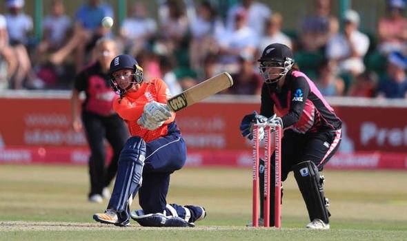 Wyatt half century inspires England to Tri-Series win over New Zealand