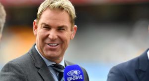 Warne offers to help beleaguered Cricket Australia